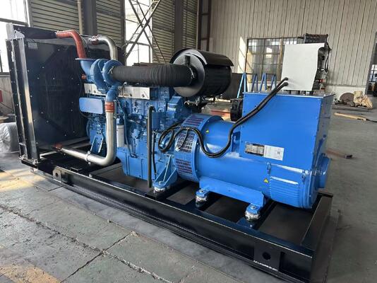 Giá tốt. Động cơ Yuchai YC6TC840-D31 Bộ máy phát điện diesel loại mở 625KVA Máy phát điện trực tuyến