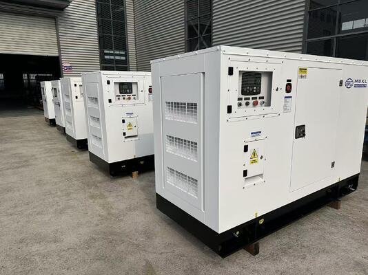Máy phát điện diesel 62.5KVA nhỏ gọn, êm ái - Động cơ Yuchai với các tính năng an toàn tự động